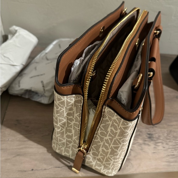 CALVIN KLEIN ✨ SATCHEL - Picture 8 of 12